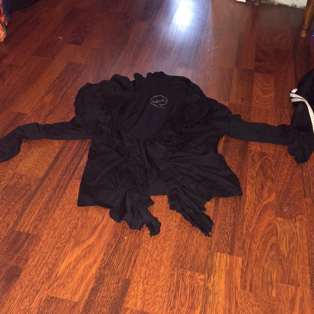 3/25 INC NWOT ruffle cardigan